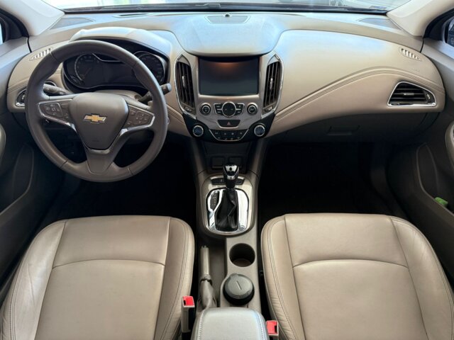 Foto 8 - Chevrolet Cruze Sport6 LTZ 1.4 16V Ecotec (Aut) (Flex) 2017
