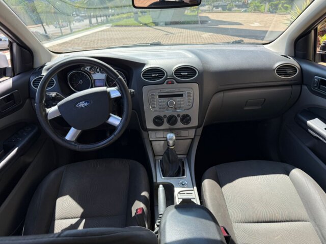 Foto 6 - Ford Focus Hatch GLX 2.0 16V (Flex) 2013