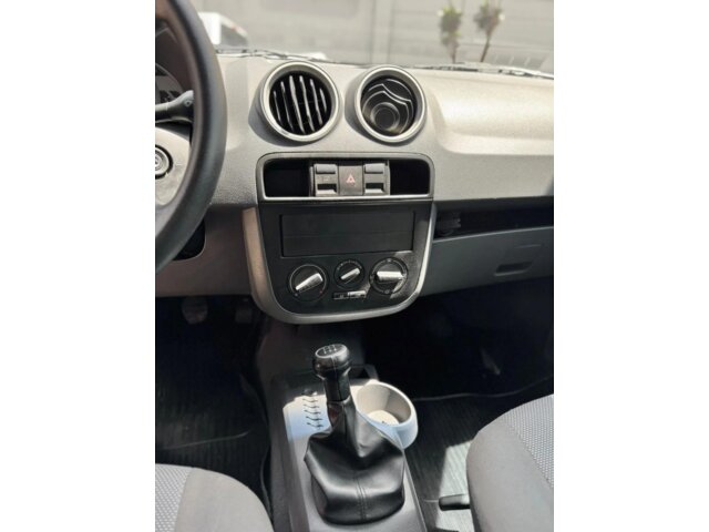 Foto 8 - Volkswagen Gol City 1.6 (G4) (Flex) 2007