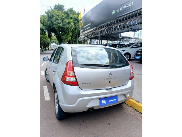 Foto 7 - Renault Sandero Expression 1.6 8V (flex) 2013