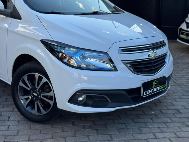 Foto 5 - Chevrolet Onix 1.4 LTZ SPE/4 (Aut) 2016