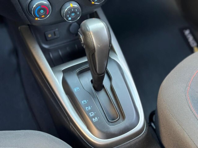 Foto 10 - Chevrolet Onix 1.4 LTZ SPE/4 (Aut) 2016