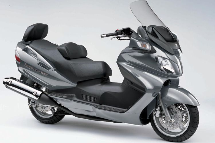 1 - Suzuki Burgman 650