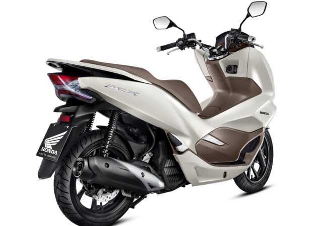 Nessa versão, PCX vem com freio a disco nas duas rodas e ABS