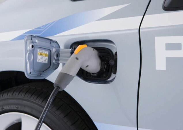 Carro pode se mover utilizando apenas seu motor elétrico