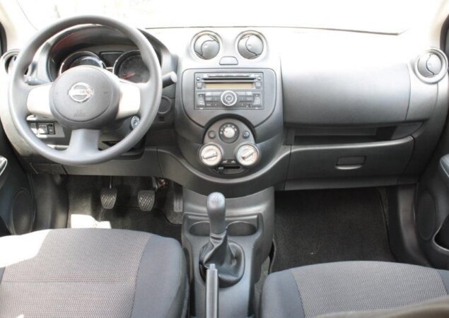 Nissan Versa SL