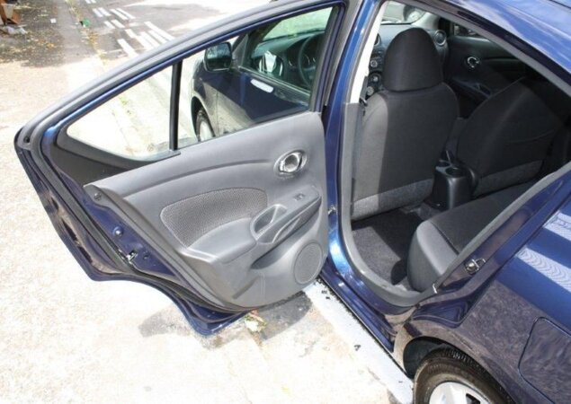 Nissan Versa SL