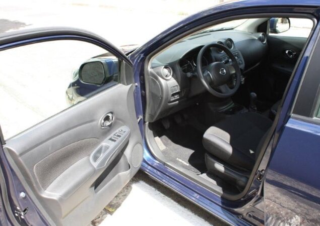 Nissan Versa SL