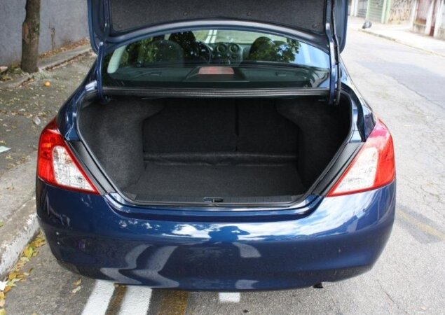 Nissan Versa SL