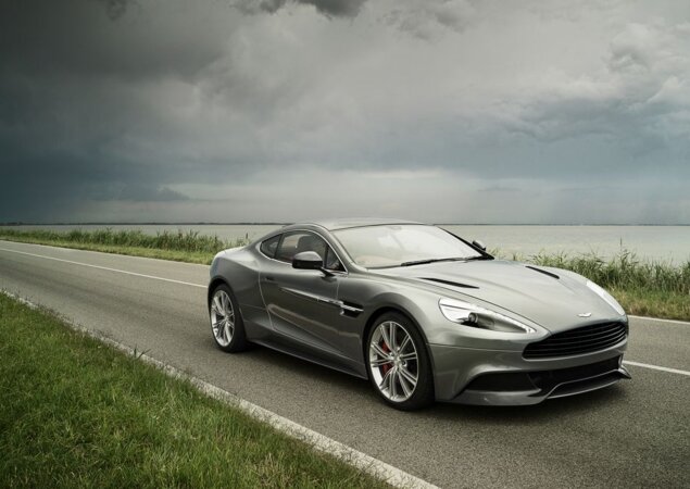 Aston Martin Vanquish