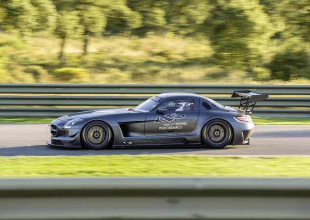 Mercedes-Benz SLS AMG GT3 em série comemorativa