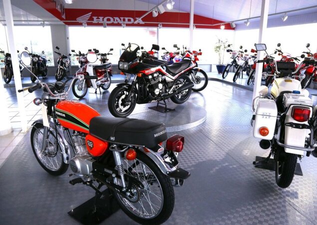Honda Fan Club, em Indaiatuba, reúne 43 modelos histórica da marca no Brasil