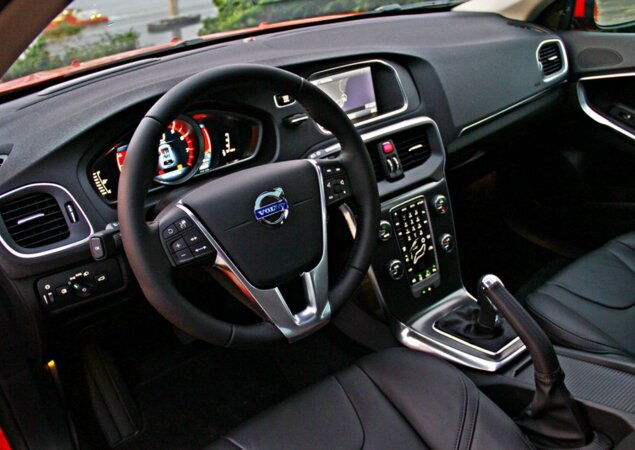 Volvo V40