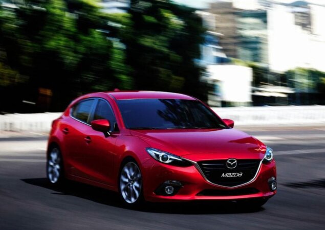 Mazda3 2014 chega com design agressivo e três opções diferentes de motorização