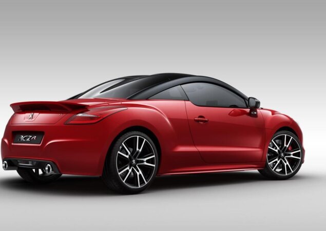 Peugeot RCZ R vem equipado com motor 1.6 turbo a gasolina que entrega 270 cv 