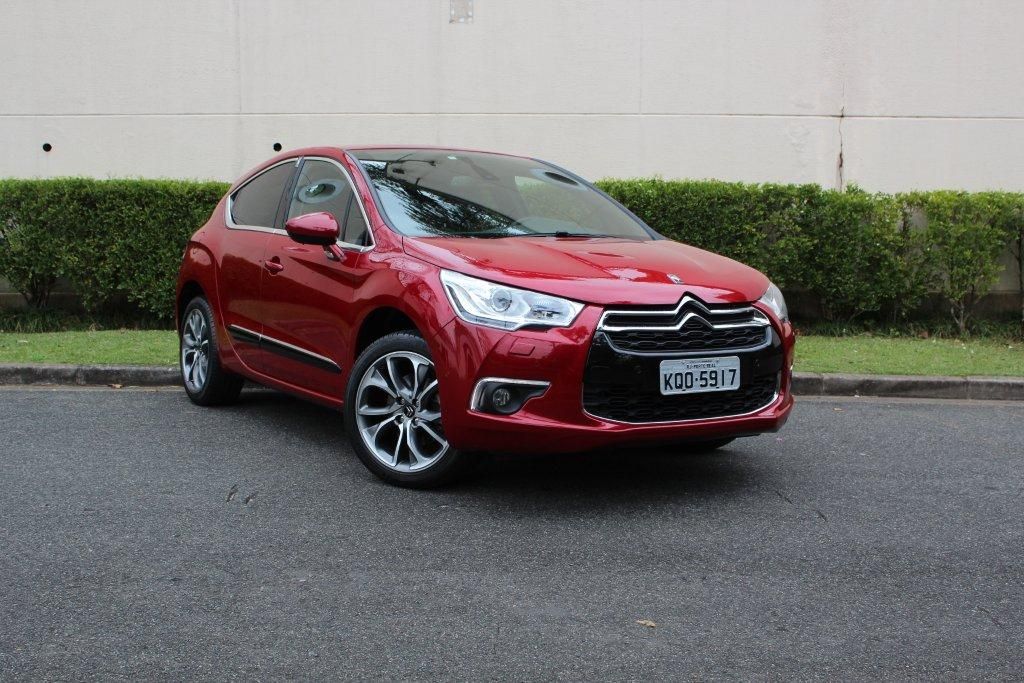 Já o DS4 só não é mais caro da Citroën porque o DS5 custa mais