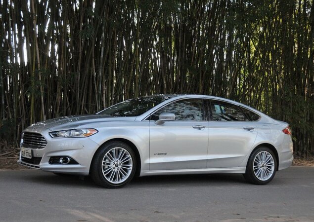 Ford Fusion Hybrid 