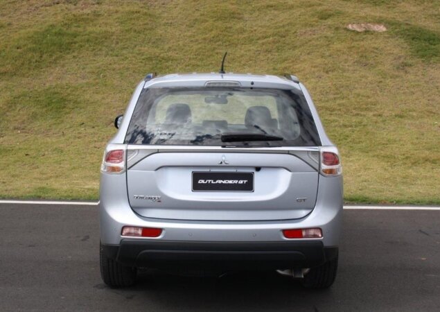 Mitsubishi Outlander 2014