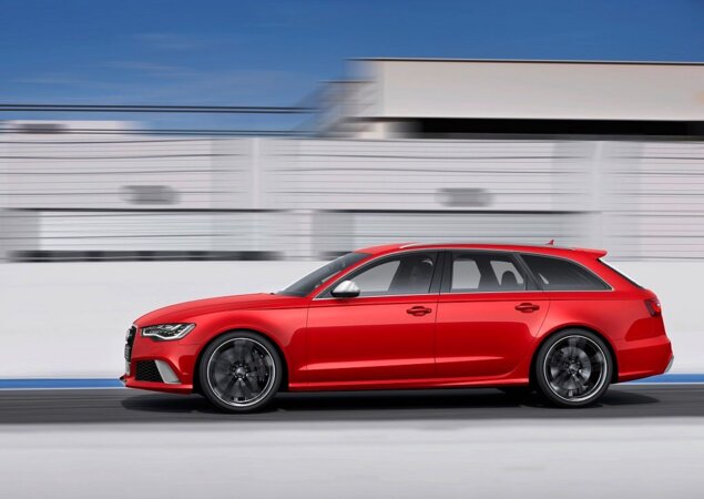 A marca vai promover voltas rápidas com o modelo na pista de Interlagos no próximo domingo (01/09)