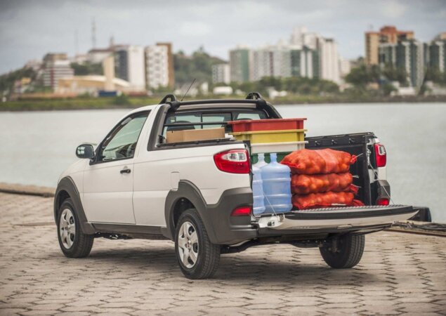 Com a simples, picape leva 1.220 litros
