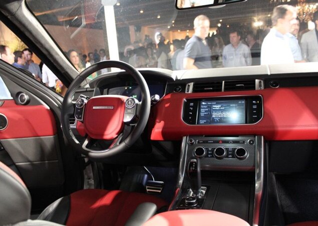 Cabine do Range Rover Sport 2014
