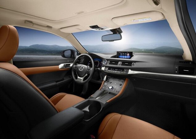 Cabine ganhou nova central multimídia e novo volante 