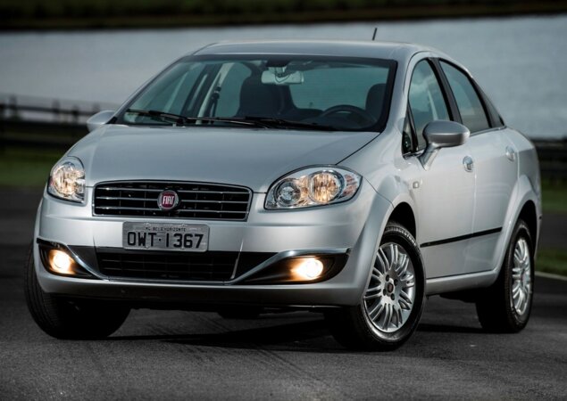 Fiat Linea ficou mais elegante e mais barato