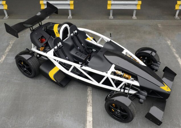 Ariel Atom 3.5R parece um monoposto de corrida, mas pode rodar nas ruas