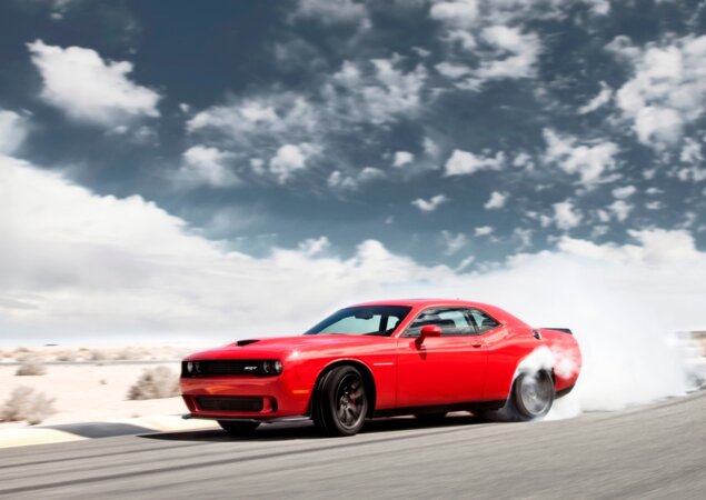 O novo Dodge SRT Challenger Hellcat é o primeiro sobrealimentado da história da marca