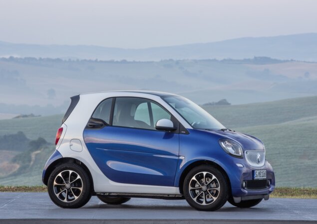 Novo smart ForTwo terá o mesmo comprimento da versão anterior, mas ganhou 10 cm em largura