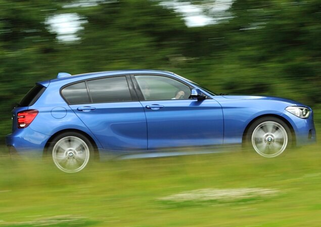 Hatch 125i M Sport também se torna flex na linha 2015, com um  2.0 de 218 cv, por R$ 173.950
