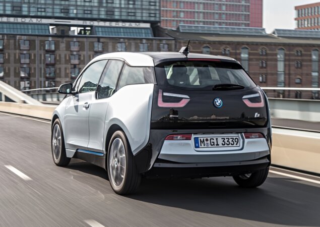 Modelo é o primeiro elétrico da BMW a ser produzido em série e o primeiro com propulsão 100% elétrica a ser vendido no Brasil