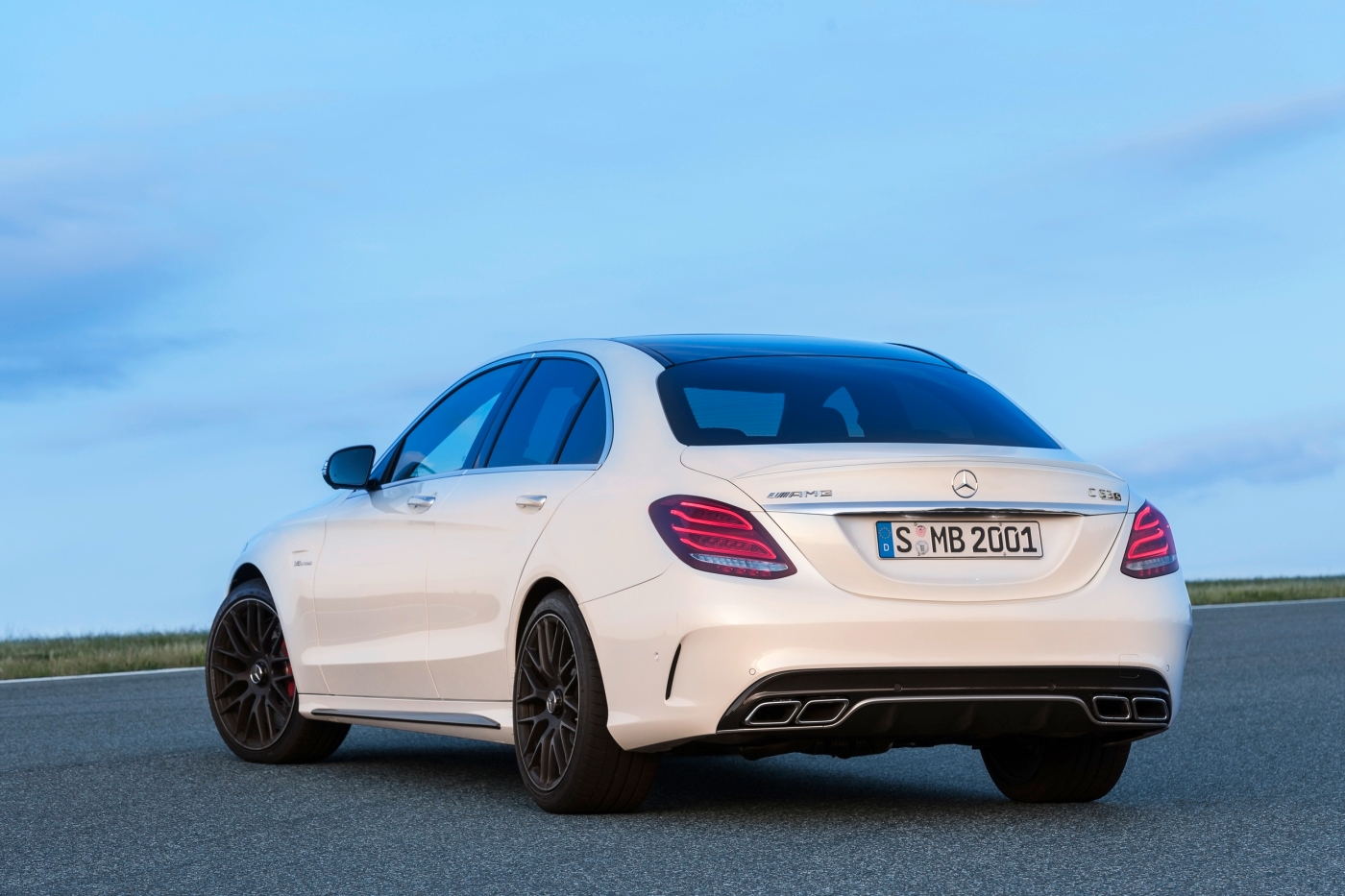 O modelo será vendido em duas opções de potência: 475 cv e 510 cv