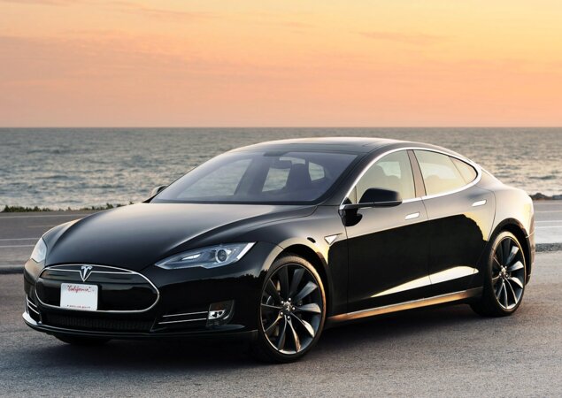 Tesla Model S ganhou uma versão mais potente