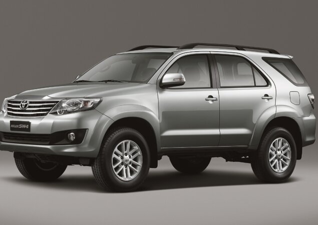 Hilux SW4 2015 recebeu menos alterações