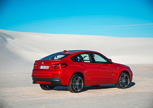 Ele pode ser equipado com motor 2.0 de 248 cv ou 3.0 de 310 cv, ambos turbo