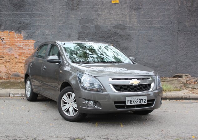 Chevrolet Cobalt já é velho conhecido e oferece opcionalmente câmbio automático em associação com o motor 1.8