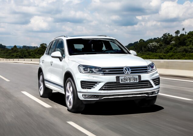 Configuração V8 será trazida apenas com a roupagem esportiva R-Line
