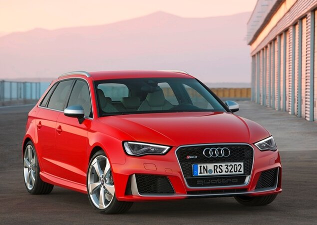 A nova geração do esportivo Audi RS 3 Sportback chega às concessionárias brasileiras no último trimestre deste ano