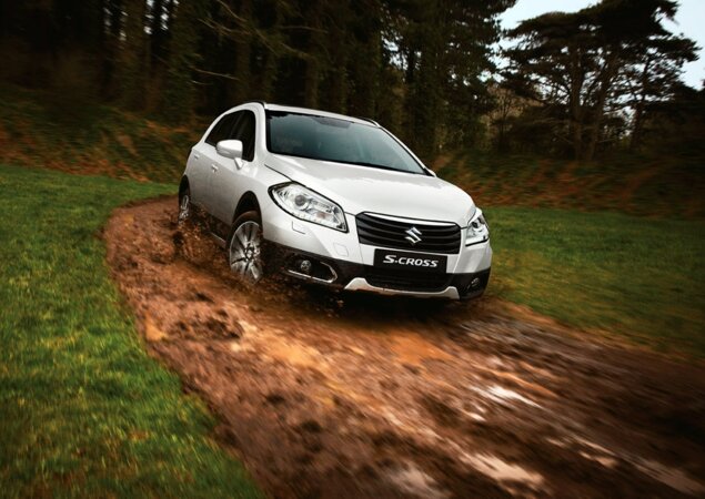 Versões 4x4 contam com o sistema AllGrip, que distribui a força entre as quatro rodas conforme a necessidade
