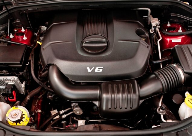 Motor 3.6 V6 a gasolina agora gera 294 cv e está acoplado a um câmbio automático de oito marchas