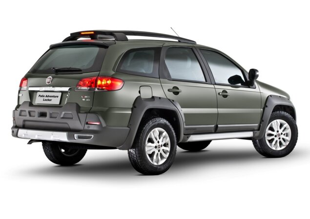Perua aventureira passa a vir equipada com sensor de estacionamento traseiro...