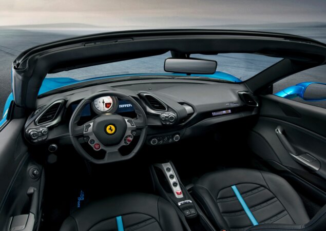 Equipada com motor de 670 cv, a Ferrari faz de 0 a 100km/h em 3,2 segundos