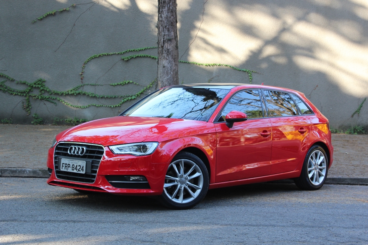 No Brasil, Audi A3 de duas portas não é oferecido, ficando disponível apenas o Sportback, de quatro portas