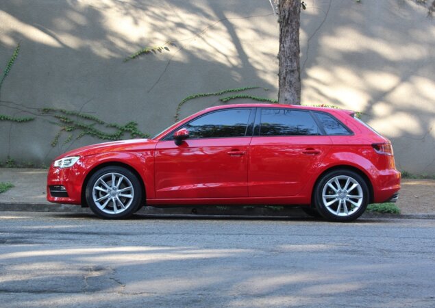 Contra 4,3 m do Audi