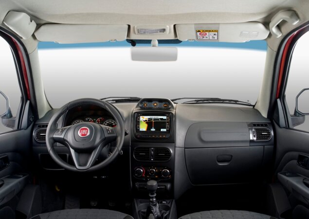 Interior da Strada Adventure Extreme