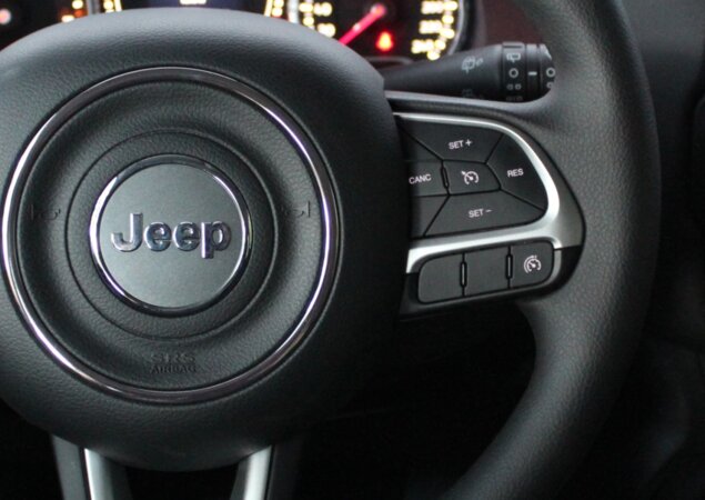 Exemplo de comandos no Jeep Renegade