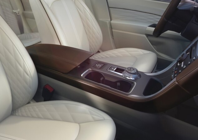 Ford divulga imagens do interior do Fusion 2017