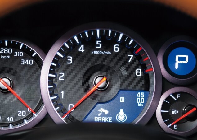 Quadro de instrumentos do GT-R