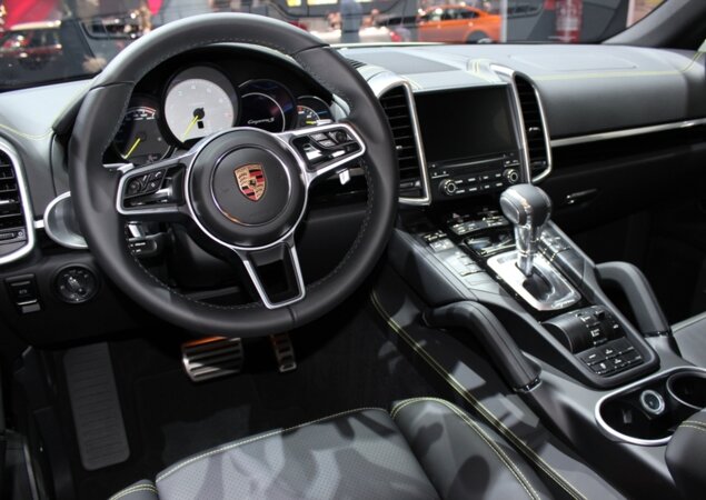 Porsche 718 Cayman 